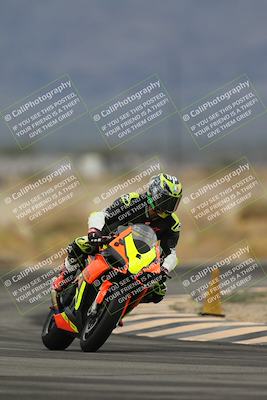 media/Nov-15-2025-Race Pace (Sat) [[8de605a2d8]]/Non Verified Riders (1st 20 Minutes)/Turn 4 (1010am)/